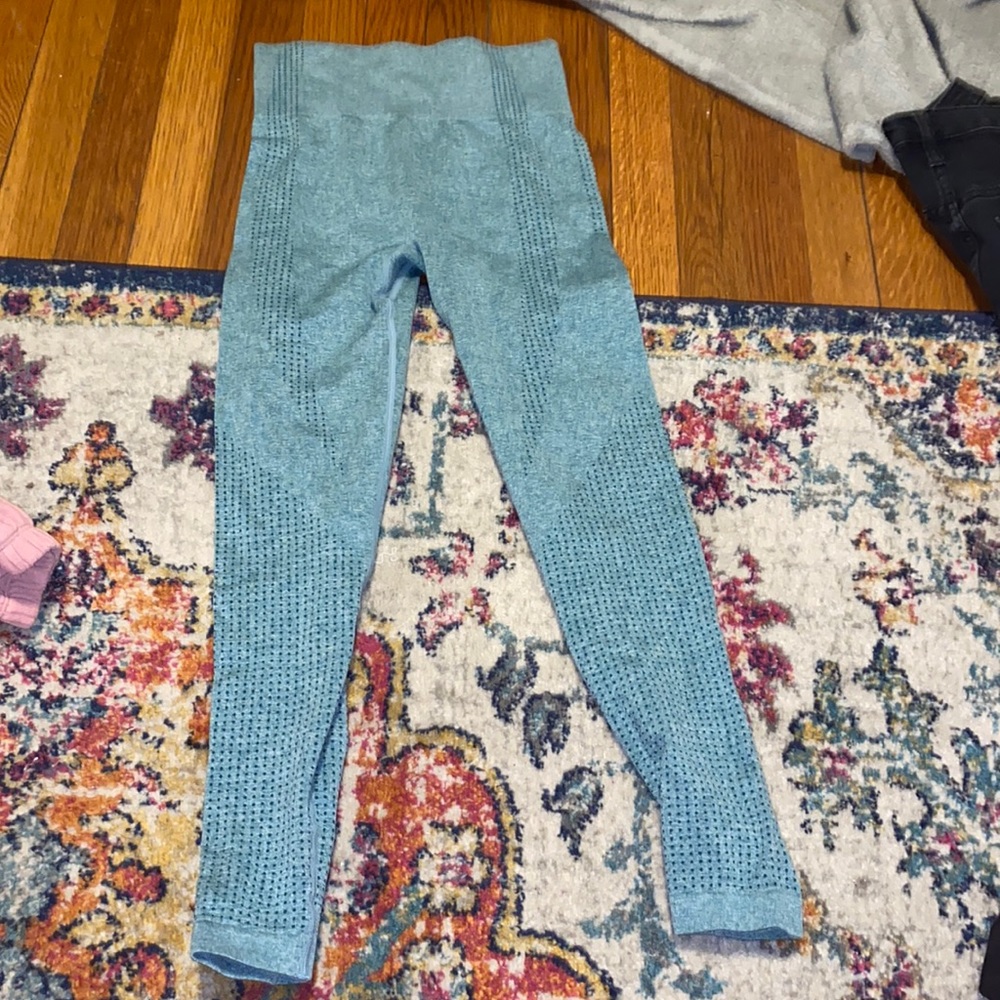 Athletic leggings